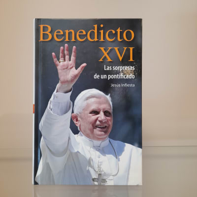 BENEDICTO XVI LAS SORPRESAS DE UN PONTIFICADO