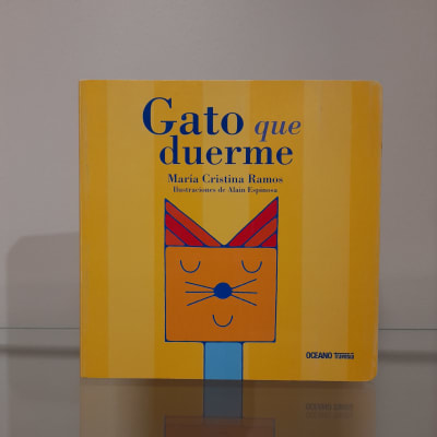 EL GATO QUE DUERME