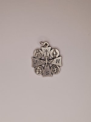 CRUZ ESPT. SANTO CON DEVOCIONES