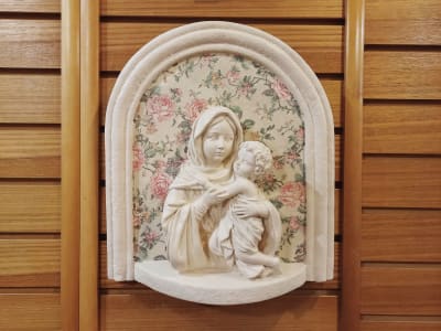 PLACA VIRGEN MEDIO PUNTO SCH