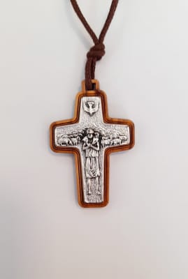 CRUZ BUEN PASTOR CON MADERA