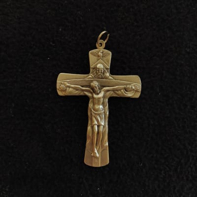 CRUZ DIOS PADRE PECTORAL GRANDE