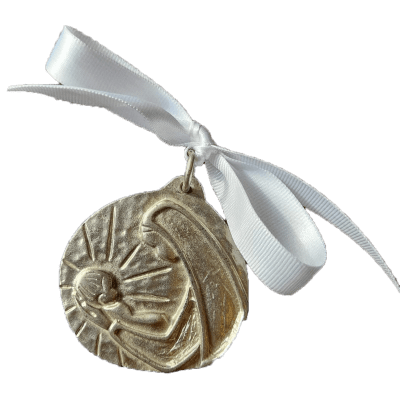 CUNERO VIRGEN CON NIÑO EMBRAZO MIRANDOSE