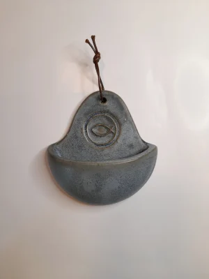 PILA DE AGUA BENDITA