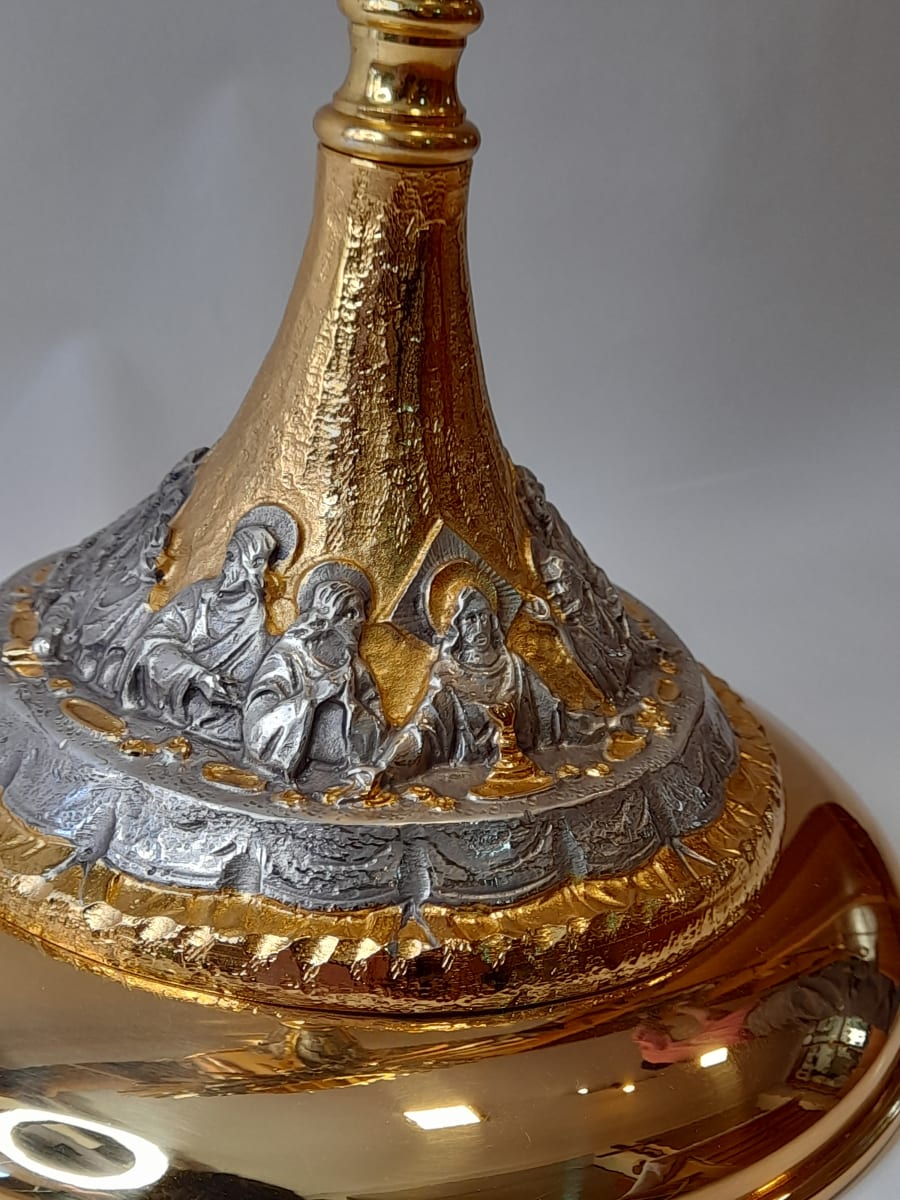 CUSTODIA ENCHAPADA EN ORO2