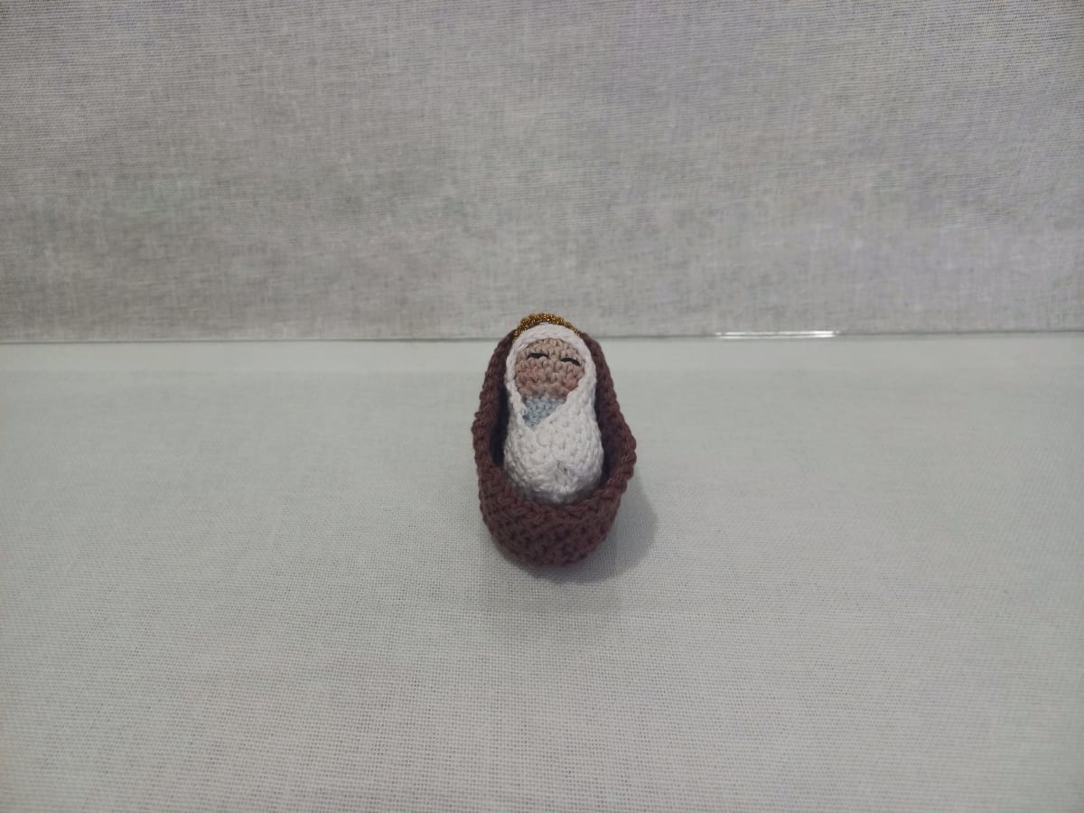 AMIGURUMIS DE NIÑO JESÚS1