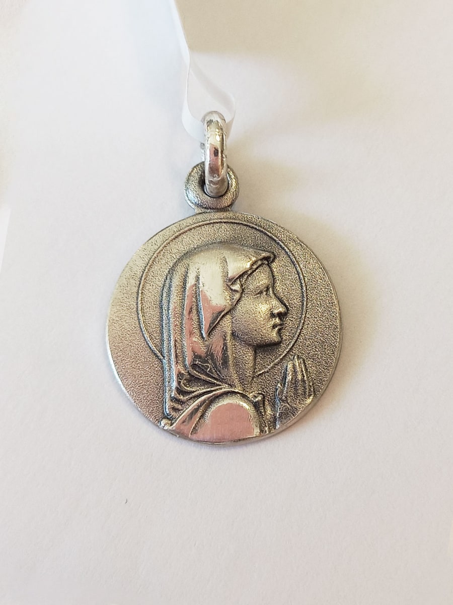 MEDALLA AG SURTIDA 16MM1