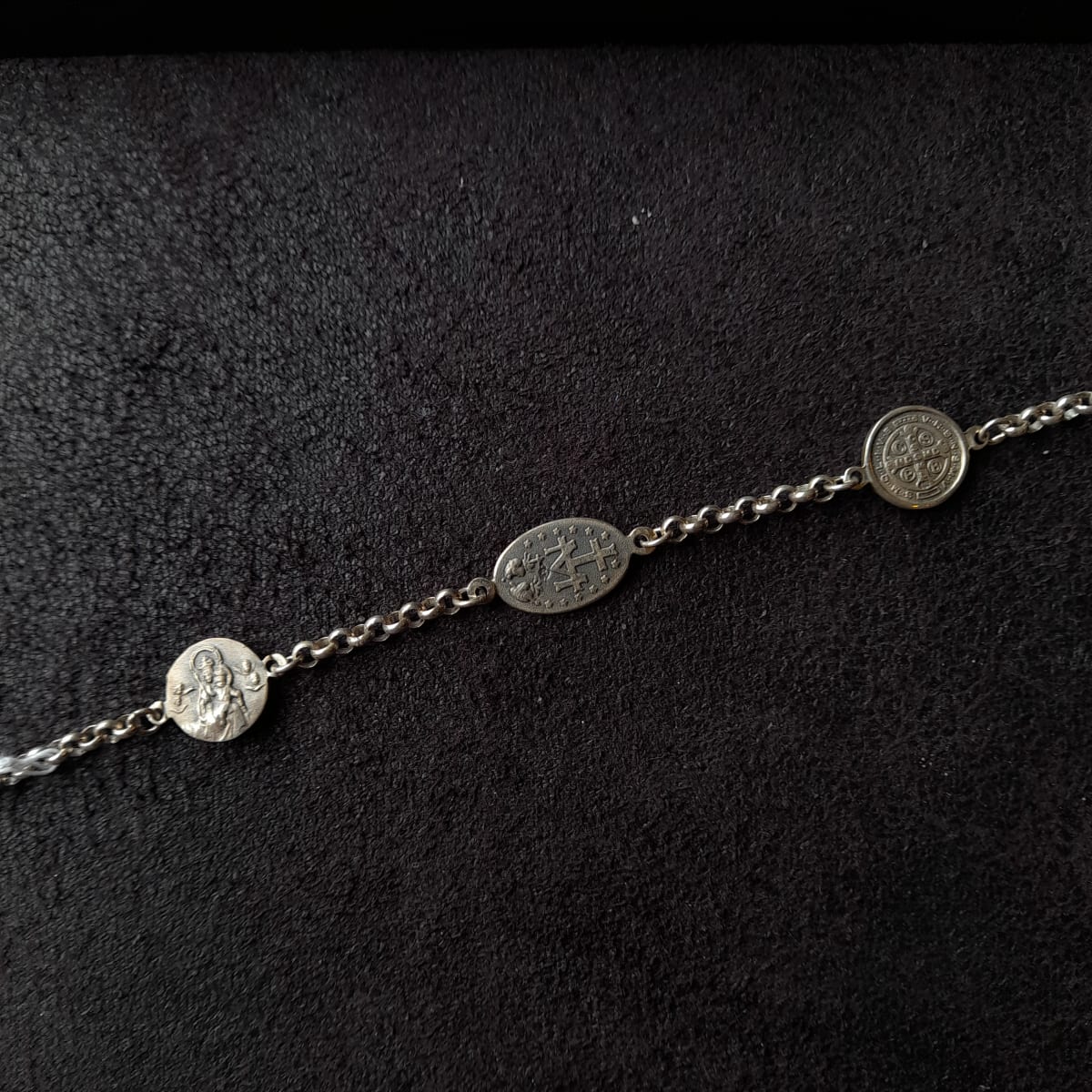 PULSERA 3 MEDALLAS1