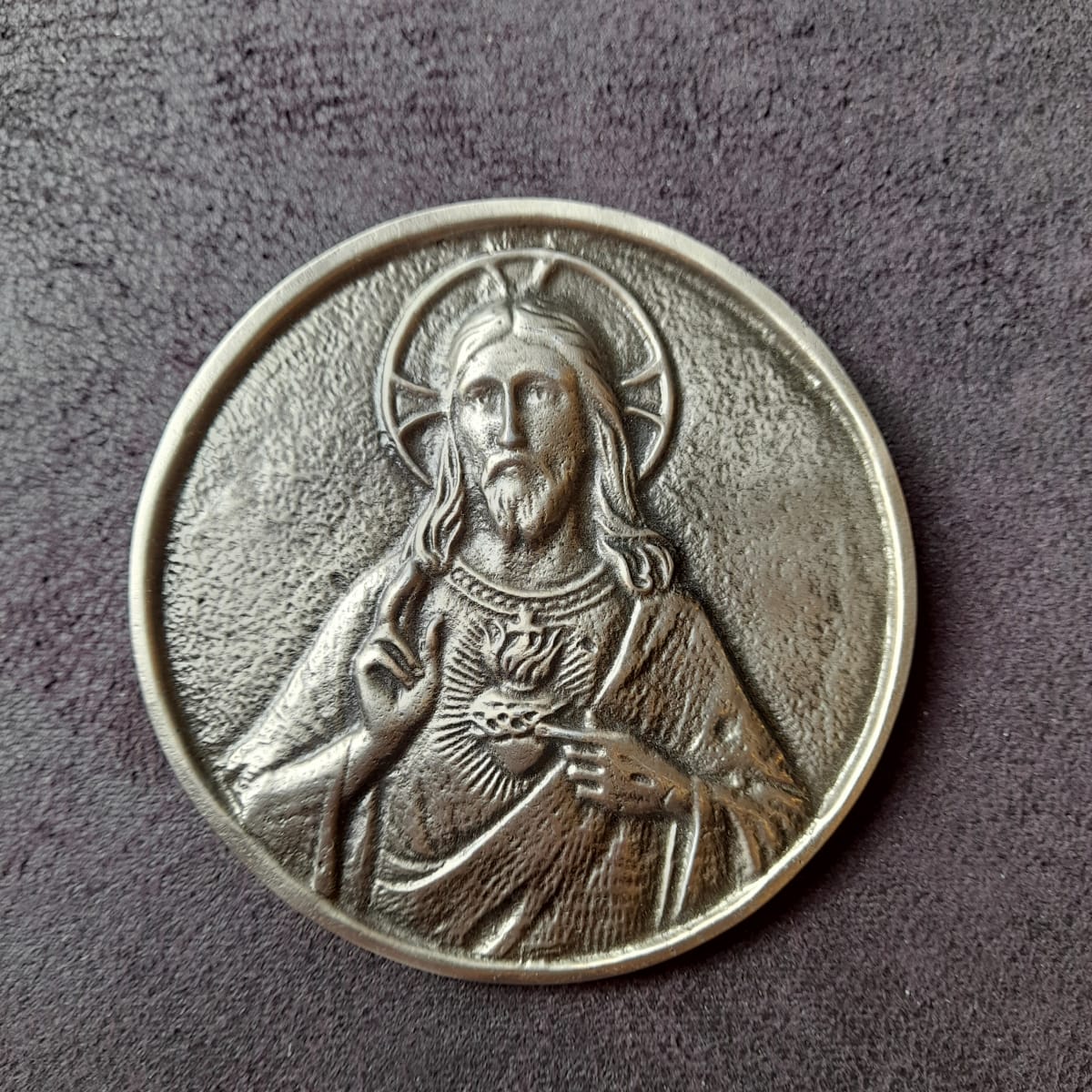 DETENTE SAGRADO CORAZON REDONDO GRANDE1