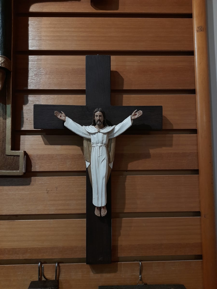 CRUZ CRISTO RESUCITADO 30 CM1