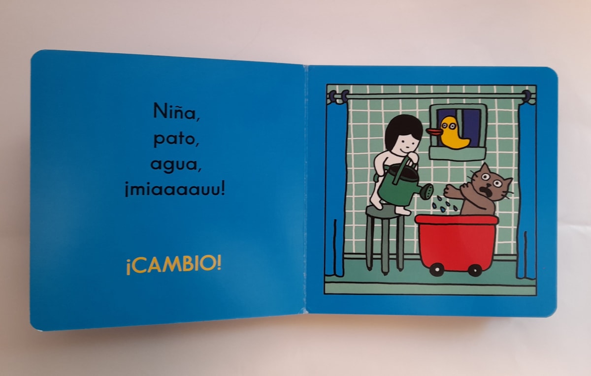 NIÑA GATO AGUA  PATO1