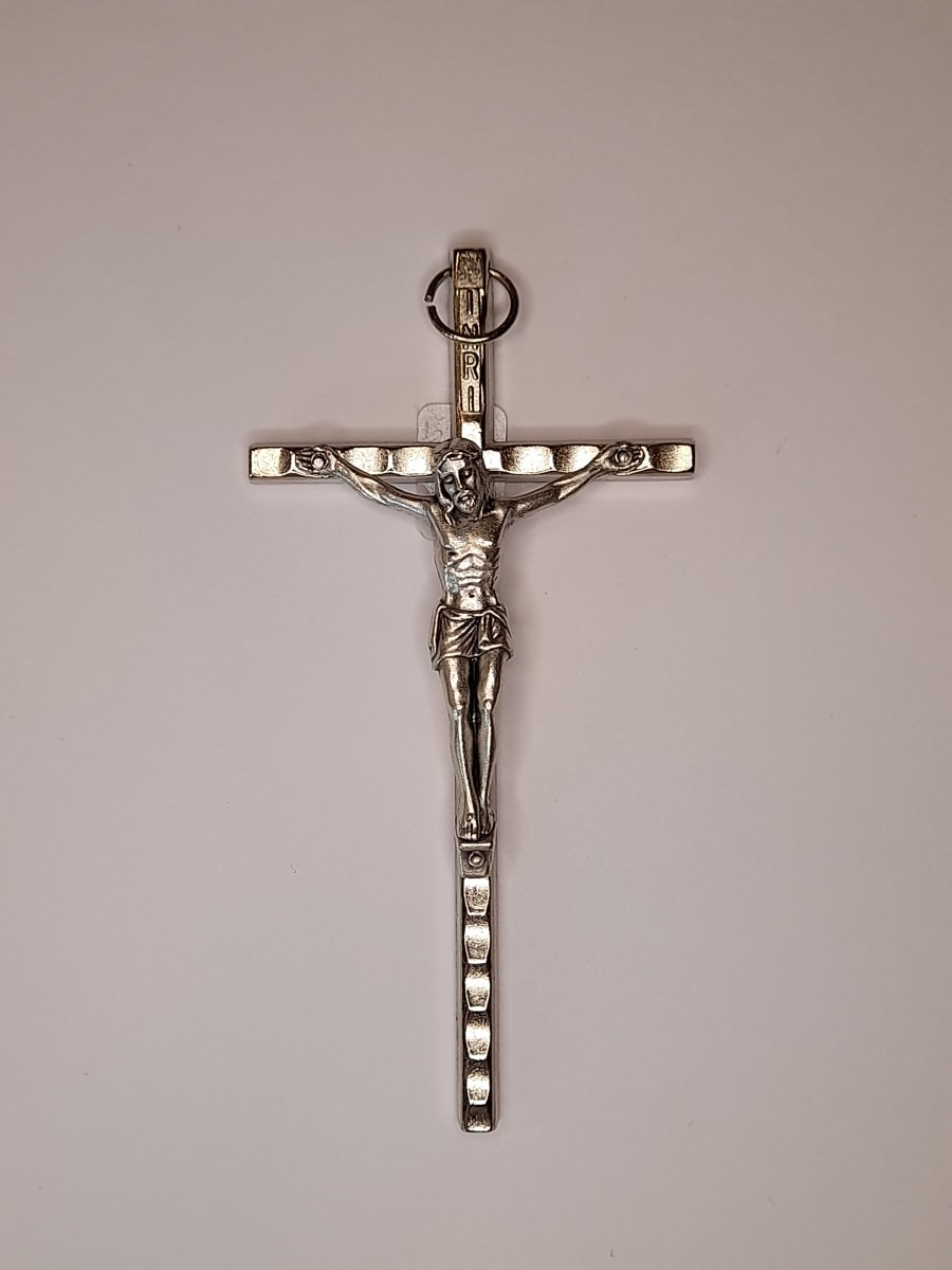 CRUZ MARTILLADA PARED1