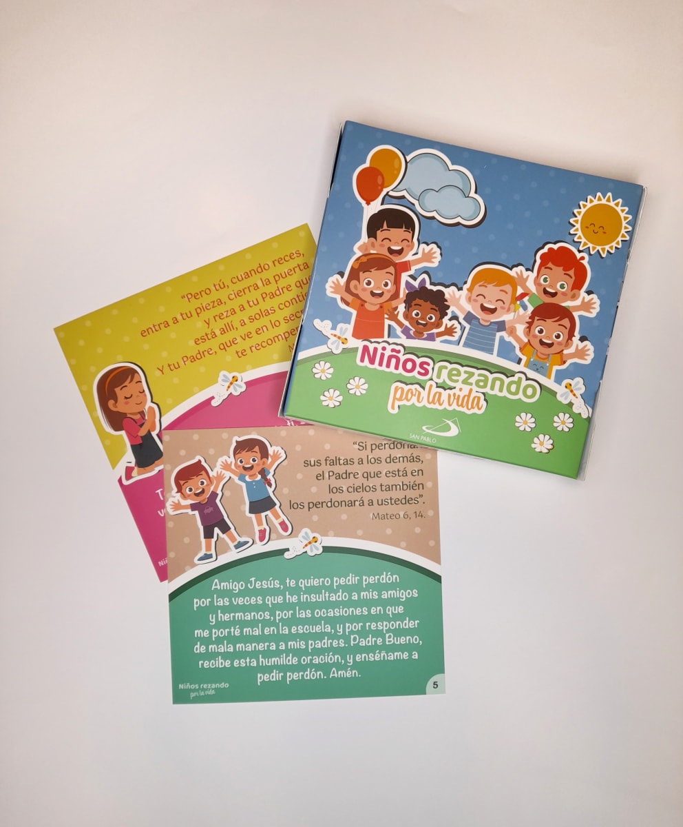 NIÑOS REZANDO POR LA VIDA1