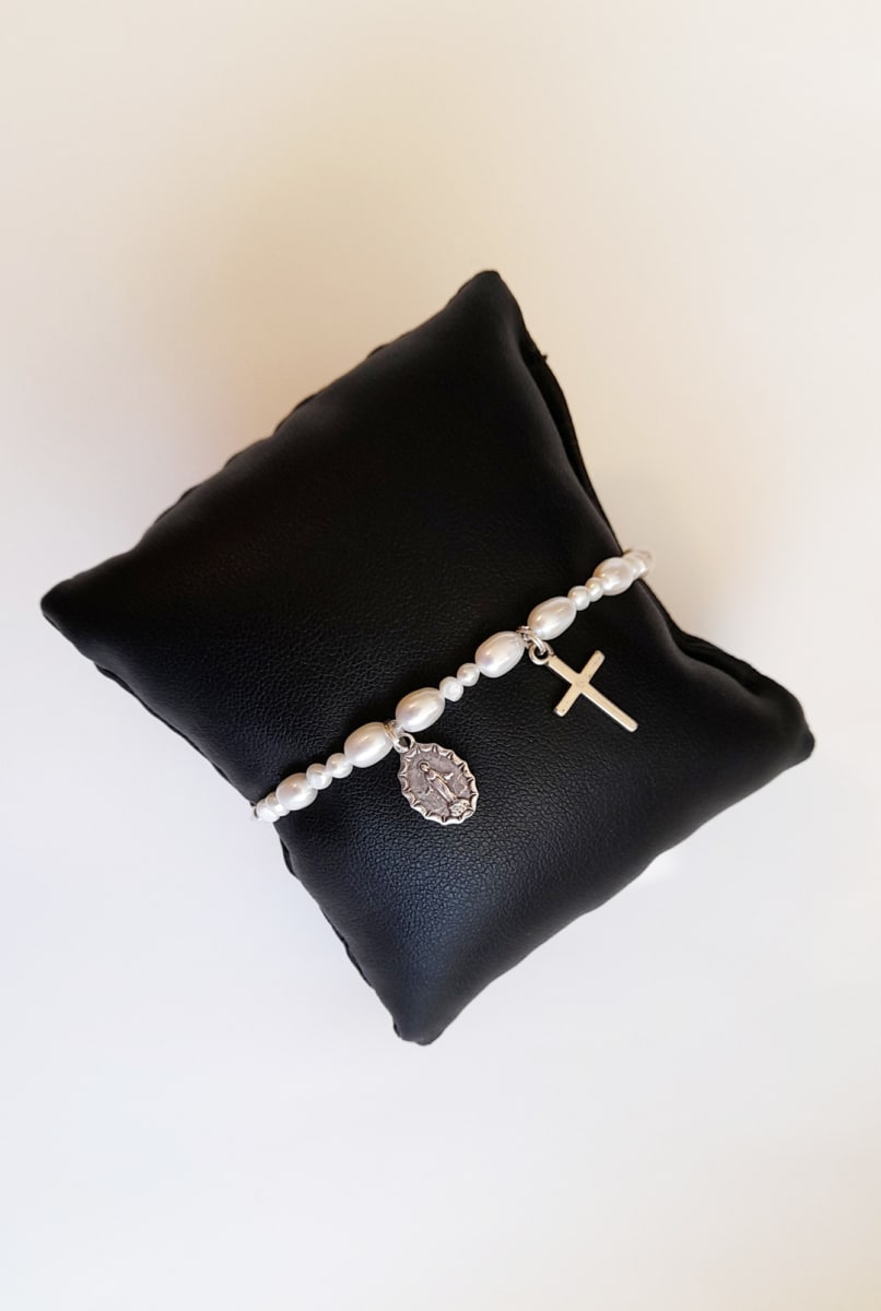 PULSERA DE PLATA CON PERLAS DE RIO1