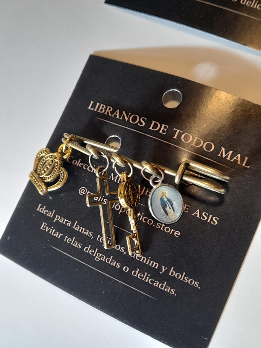 PRENDEDOR CON MEDALLAS3