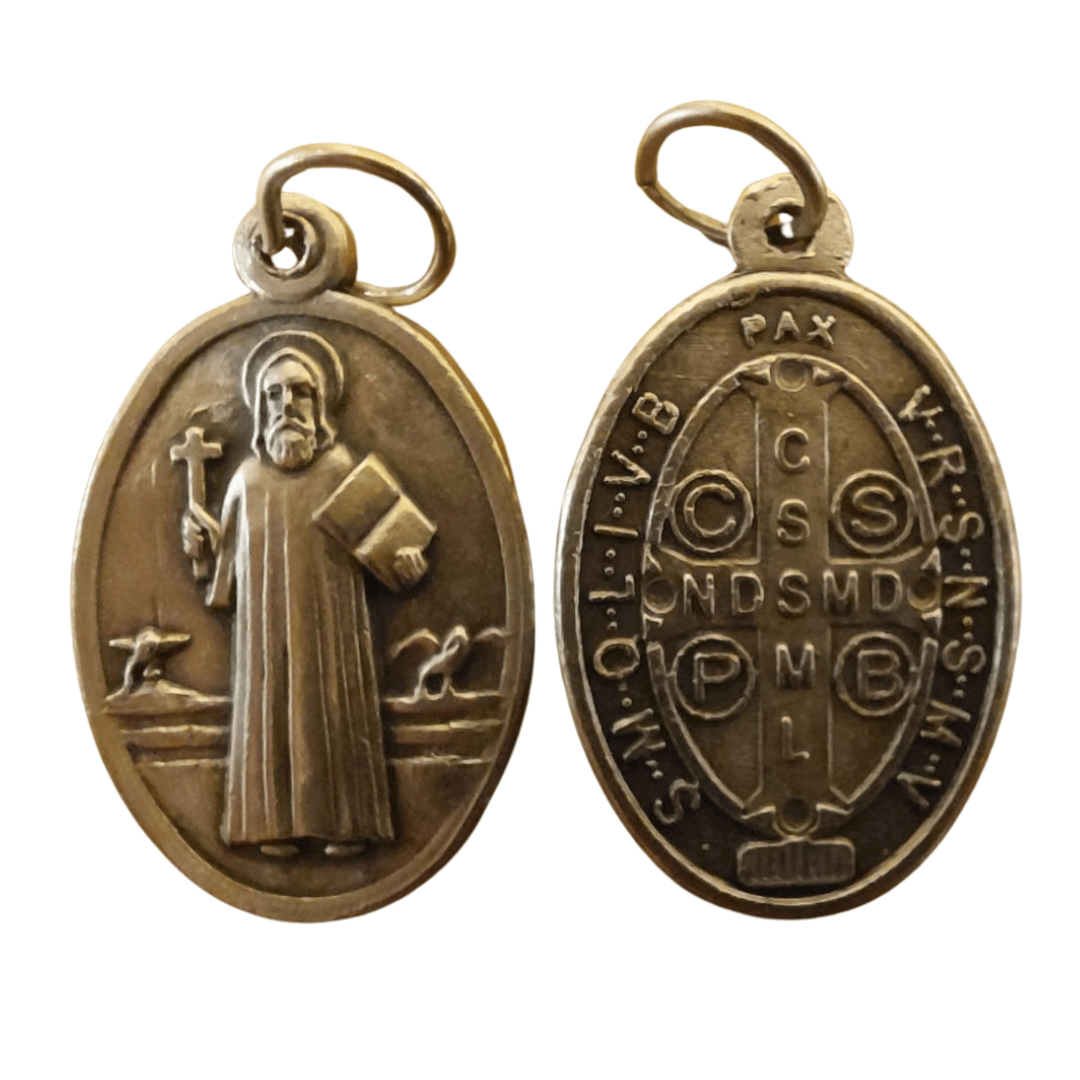 MEDALLA GRANDE OVALADA SAN BENITO1