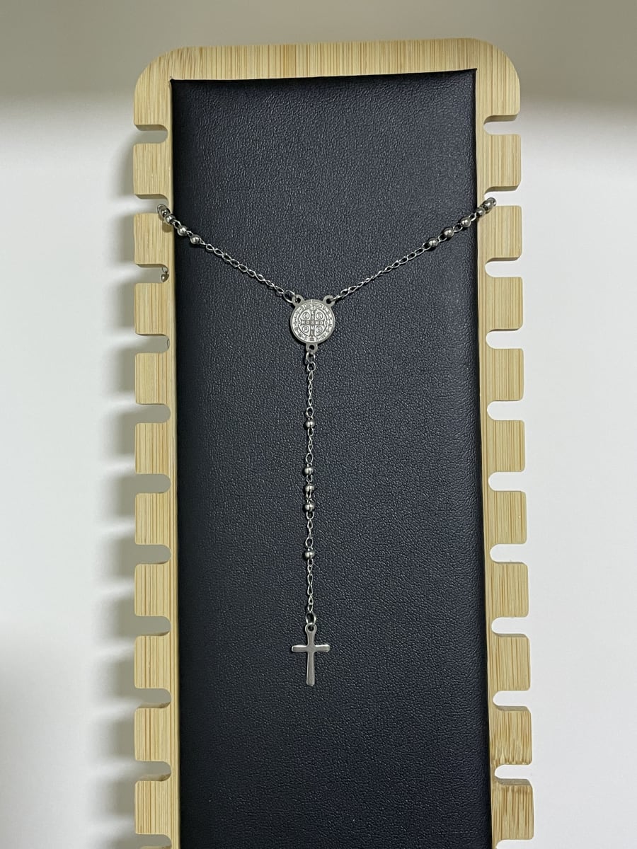 COLLAR DE ACERO CON COLGANTE DIJE ROSARIO CON CRUZ1