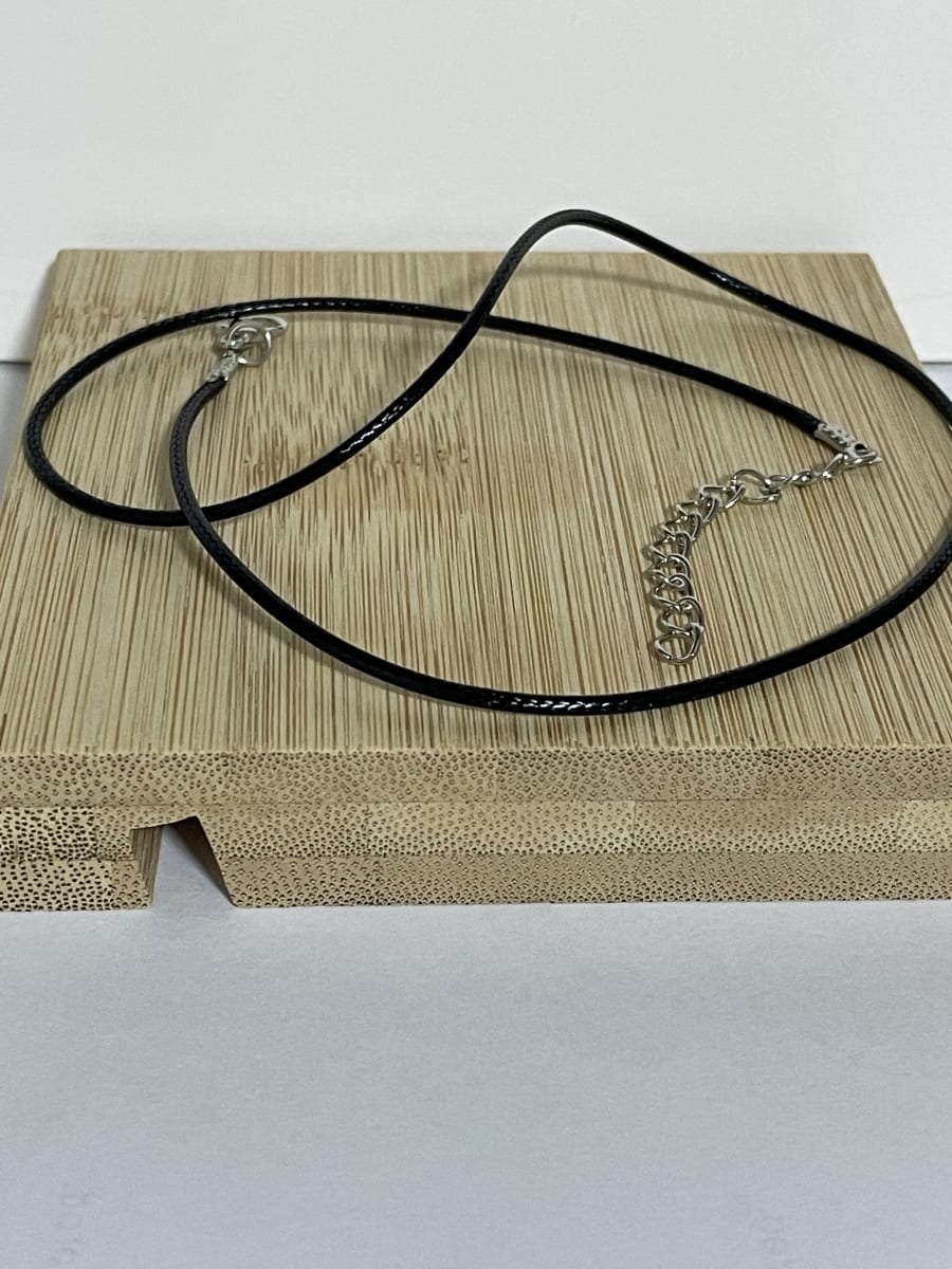 CUERITO NEGRO CON CIERRE METALICO1