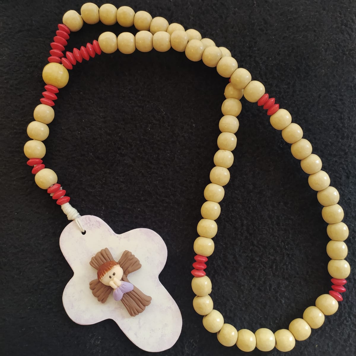 ROSARIO GRANDE NIÑO PARED2