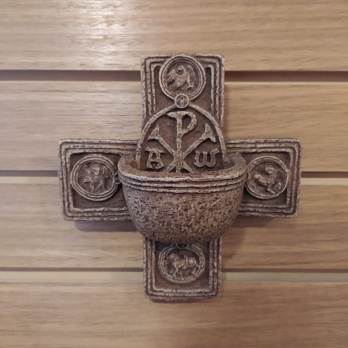 PILA AGUA BENDITA 18CM1