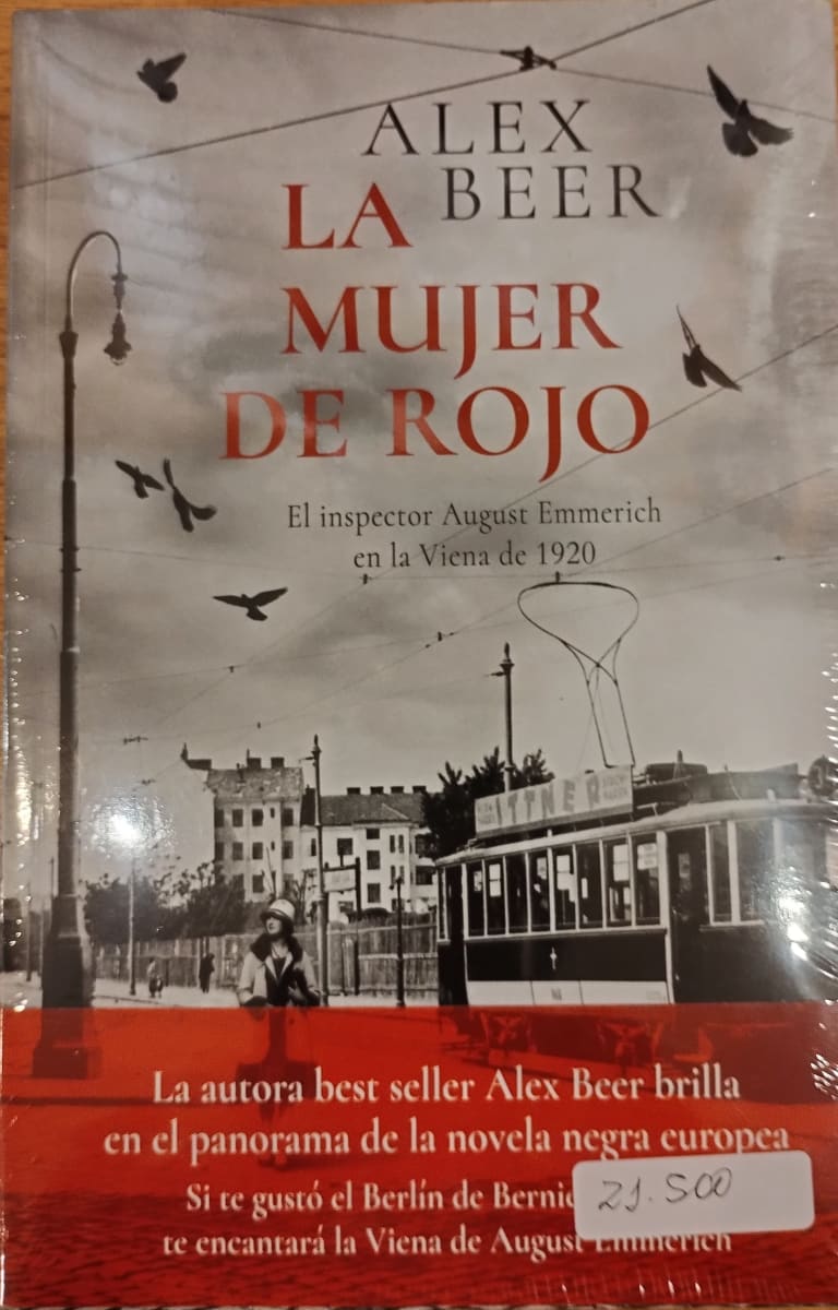 LA MUJER DE ROJO1