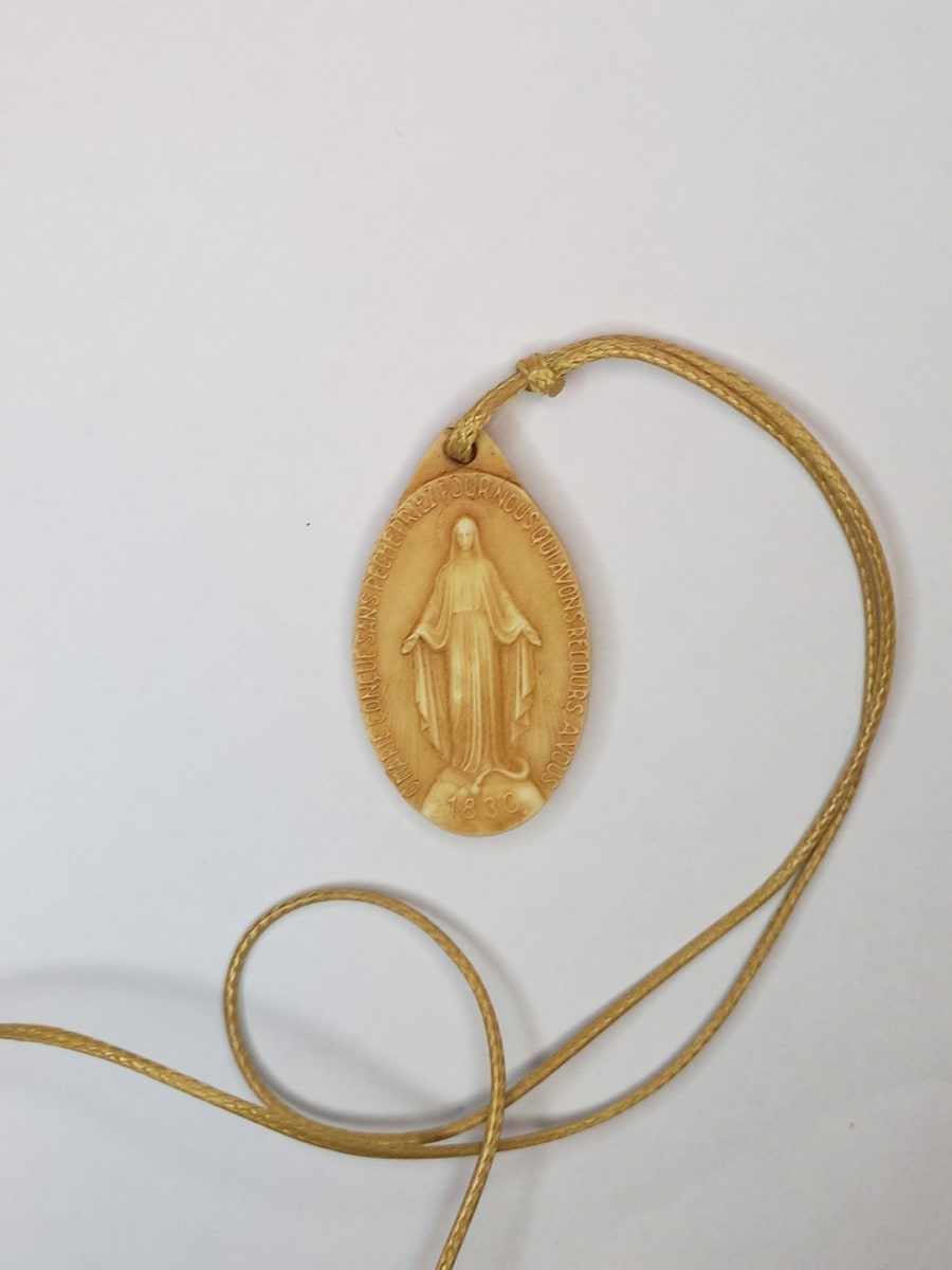 MEDALLA VIRGEN MILAGROSA CHICA1