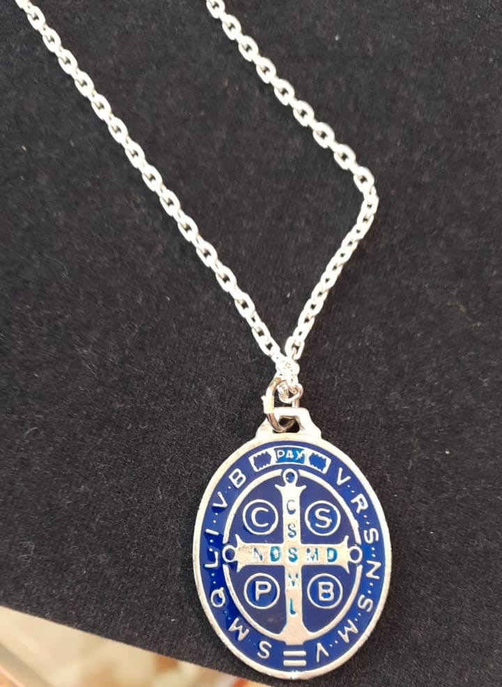 Colgante medalla San Benito Grande1