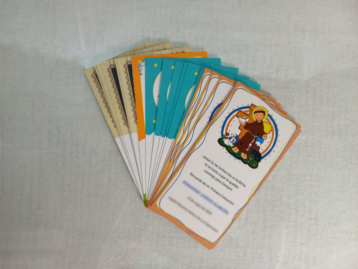 SANTITOS PAPEL COUCHE IMPRESION POR 2 LADOS1