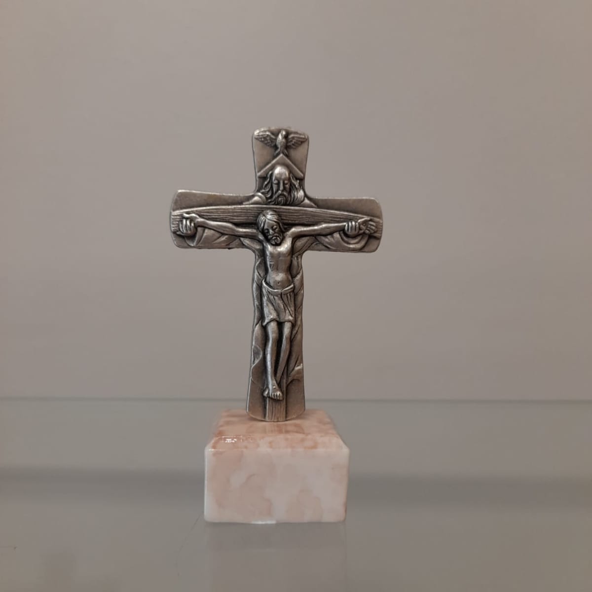CRUZ DE DIOS PADRE CON BASE MARMOLADA1