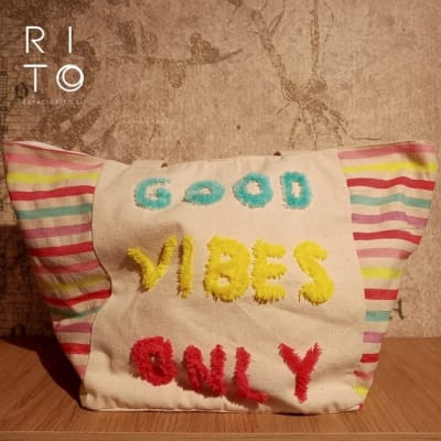 BOLSO PLAYERO GOOD VIBES BOLSO PLAYERO GOOD VIBES