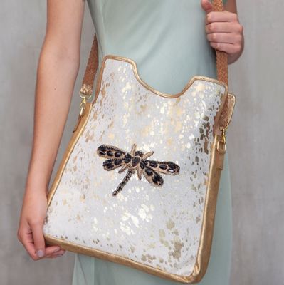 CARTERA CUERO BORDADO LIBELULA DORADO CARTERA CUERO BORDADO LIBELULA DORADO