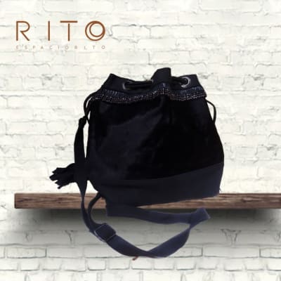 CARTERA MORRAL CUERO NEGRO CARTERA MORRAL CUERO NEGRO