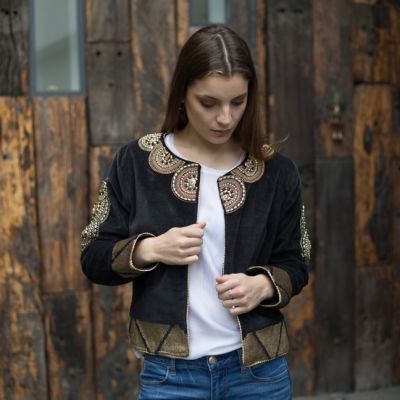 CHAQUETA VELVET BORDADA CON CIRCULOS - NEGRO CHAQUETA VELVET BORDADA CON CIRCULOS - NEGRO