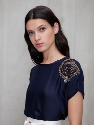 POLERA SATIN CON BORDADO POLERA SATIN CON BORDADO
