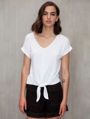 POLERA CON AMARRA POLERA CON AMARRA