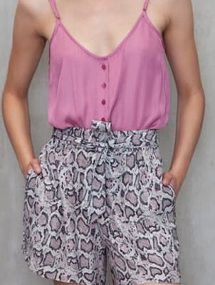 SHORT ESTAMPADO PITON SHORT ESTAMPADO PITON
