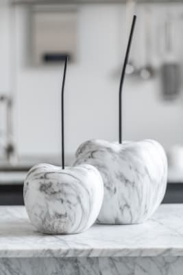 CEREZA MARMOL RESINA BLANCO/GRIS SMALL