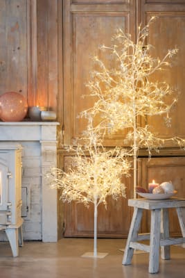 ARBOL HOJAS PURPURINA+LED METAL PLATA LARGE