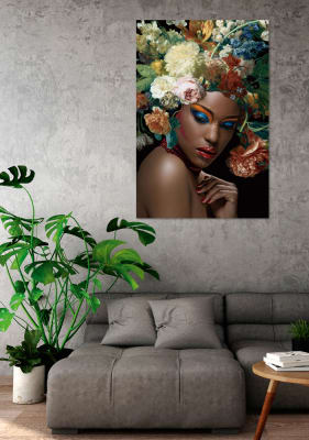 Cuadro Belleza morena con flores. 80x120 cm