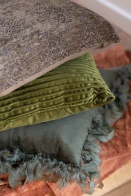 Almohada Lineas Terciopelo Verde