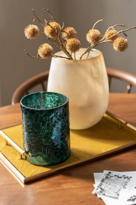 BANDEJA TERCIOPELO OCRE/METAL ORO