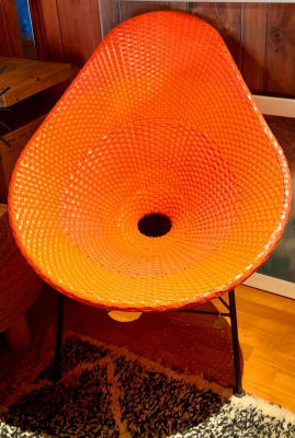 Silla pera, metal/plástico rojo