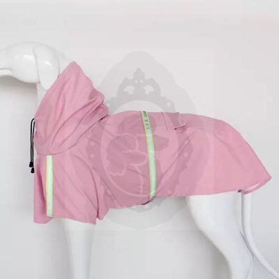 Impermeable con cinta reflectante Impermeable con cinta reflectante