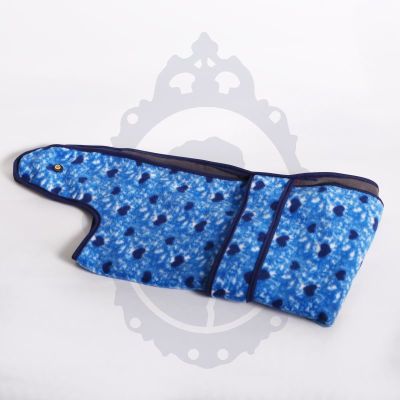 Capa perro polar azul rey con corazones azules Capa perro polar azul rey con corazones azules