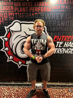 POLERA TEAM STRONG TANK