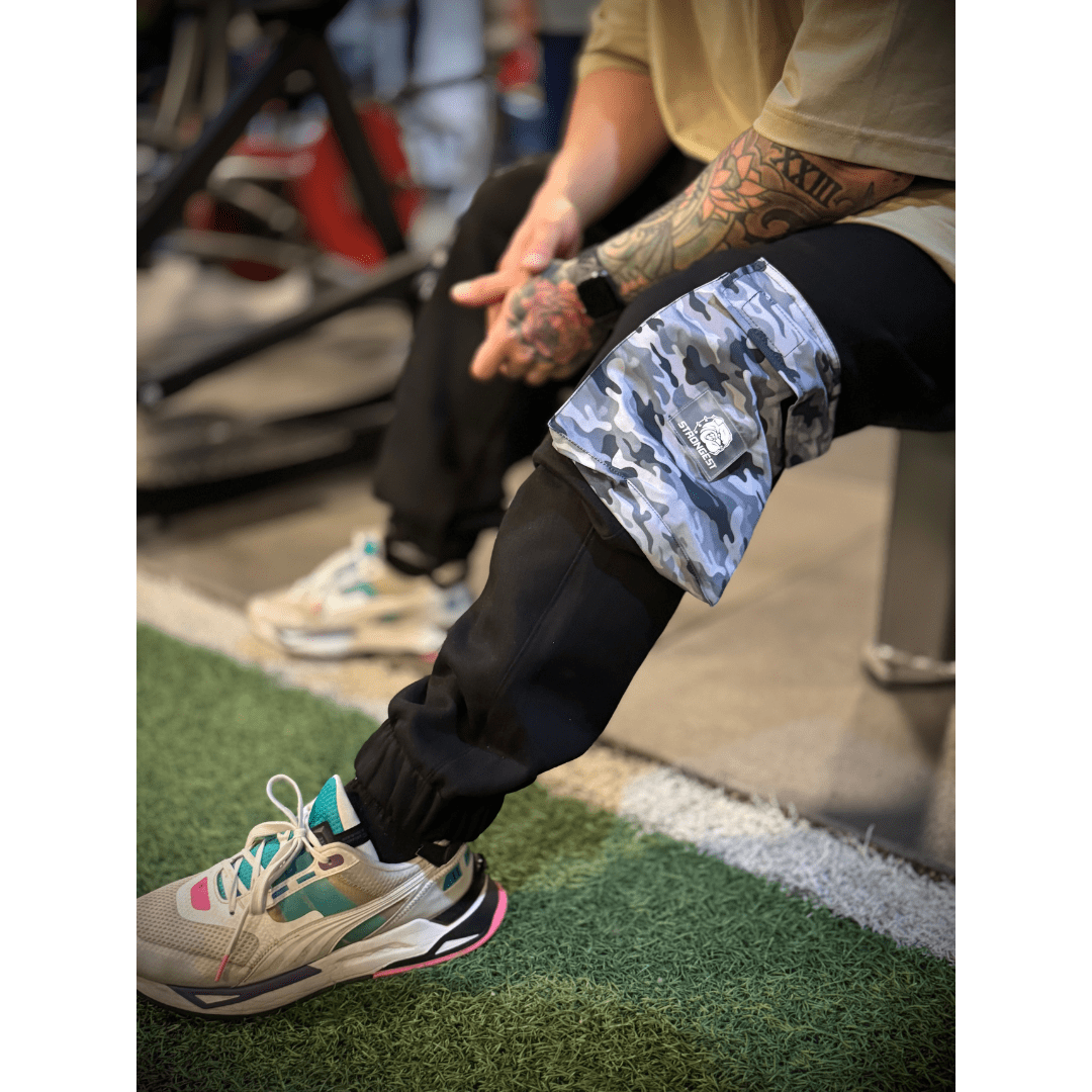 JOGGER STRONG8