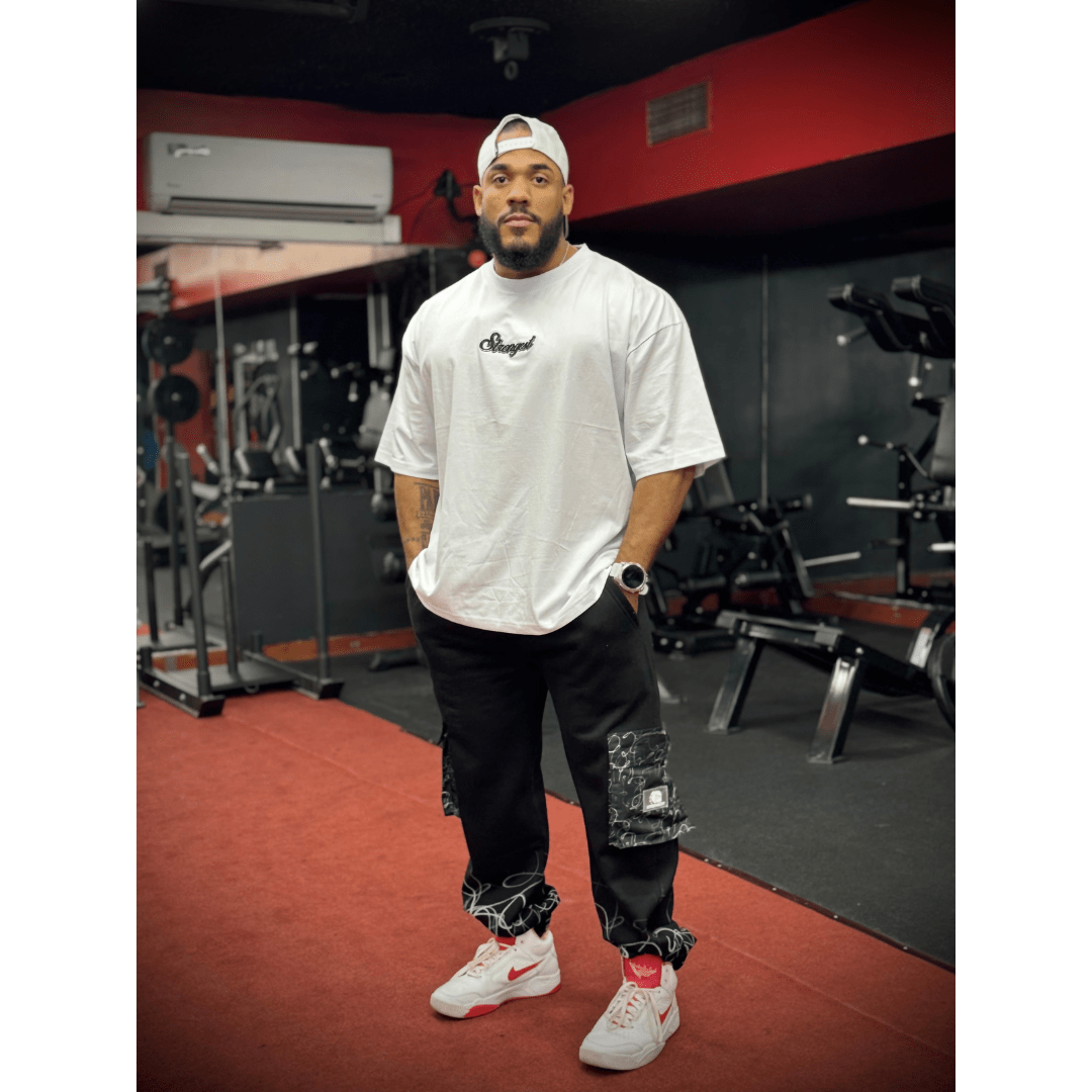 BOXY FIT STRONG - WHITE3