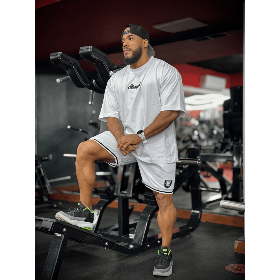 BOXY FIT STRONG - WHITE5
