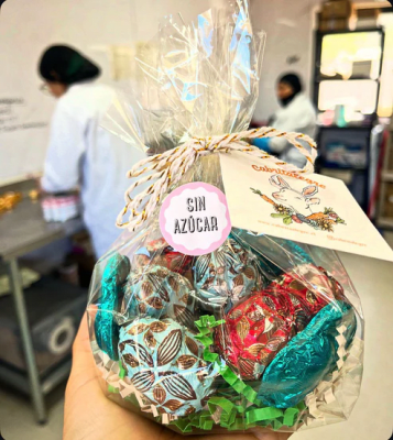 MIX PASCUA S/AZÚCAR: 3 Conejitos 3 Huevitos Almendras 3 Huevitos Manjar - 220g Aprox - Cabritalegre