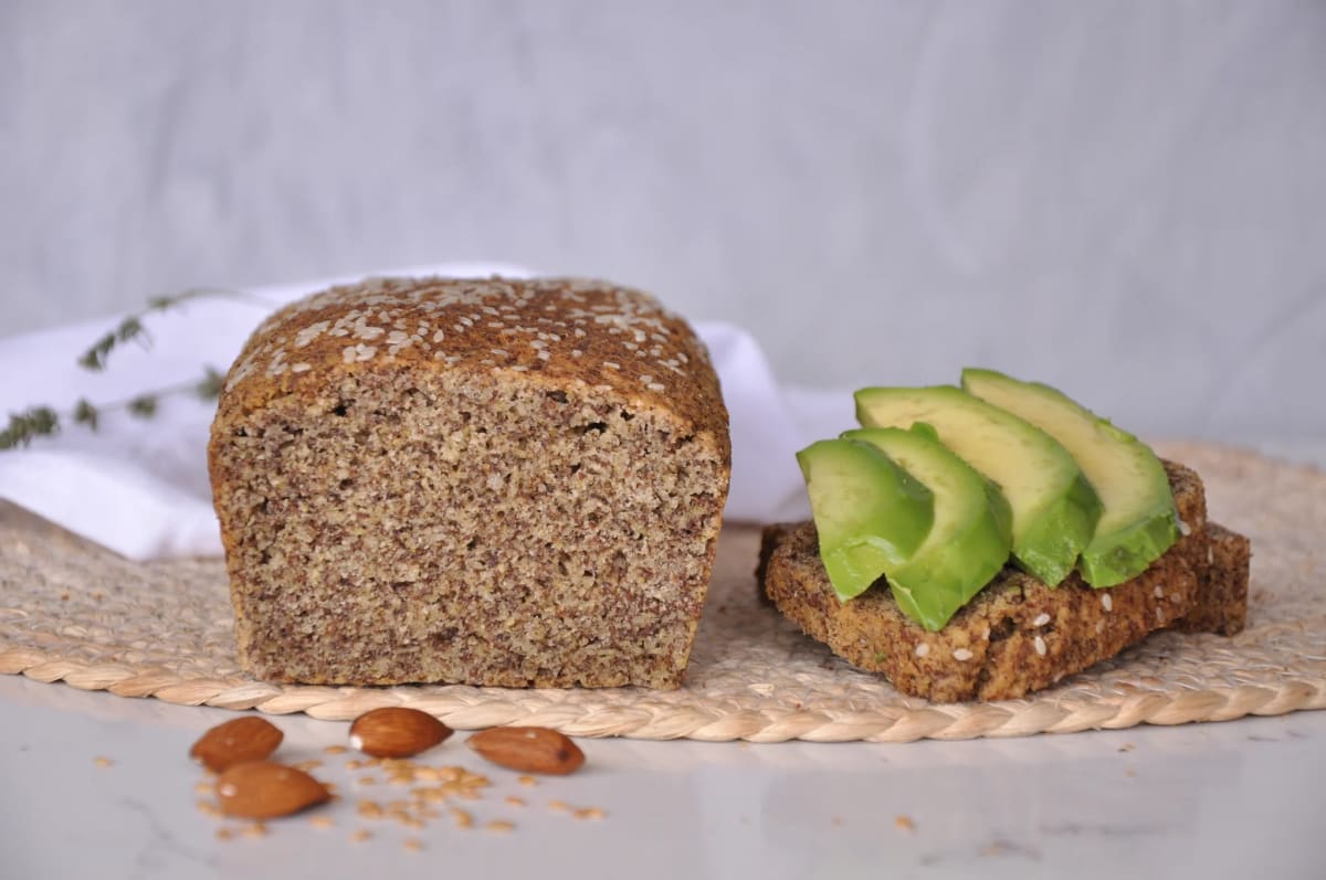 PAN TRADICIONAL de ALMENDRAS LOW CARB Rebanado - 480g1